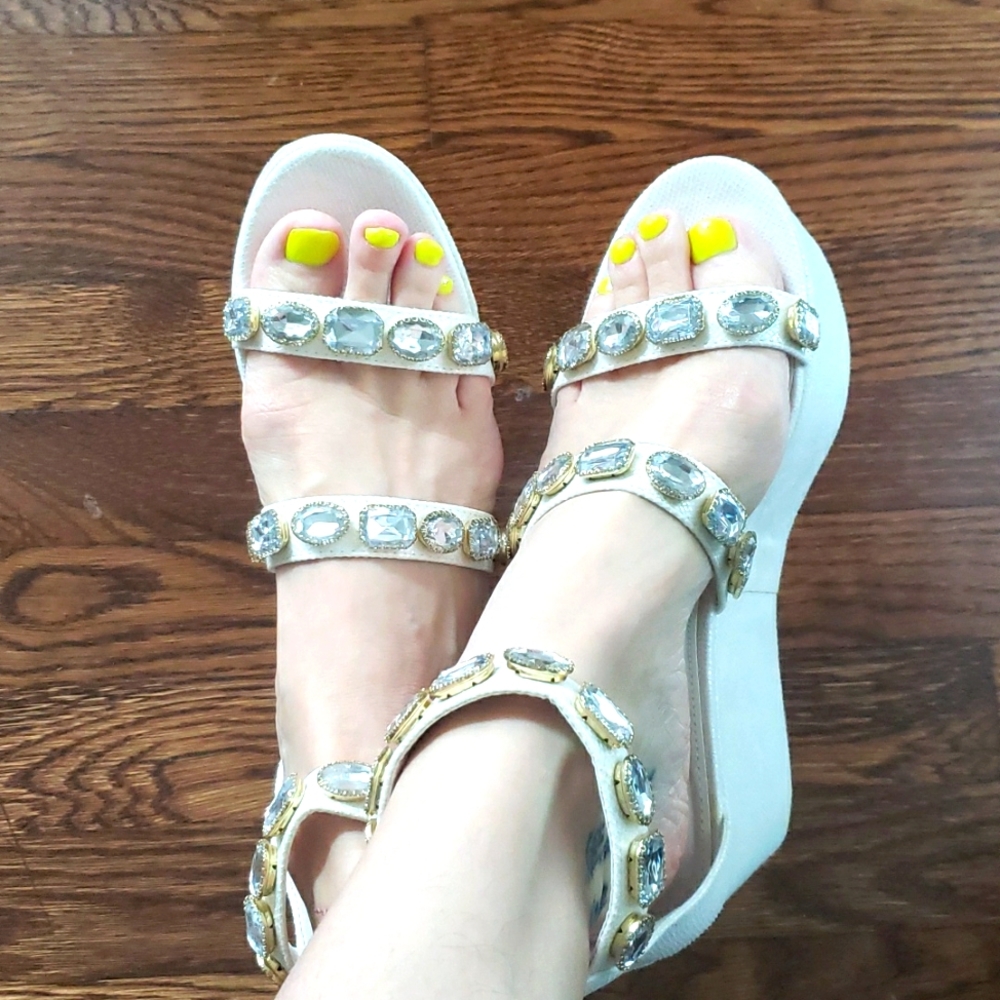 Platform Rhinestones Sandals - Picture 3 of 7